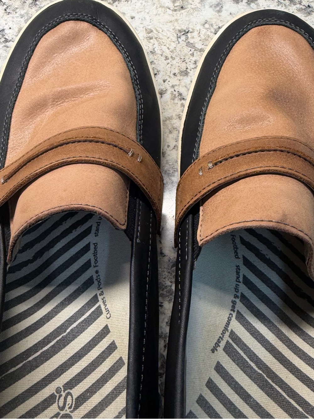 Taos Footwear Two-Tone Penny Loafers - Tan & Black size 10 - Picture 3 of 7